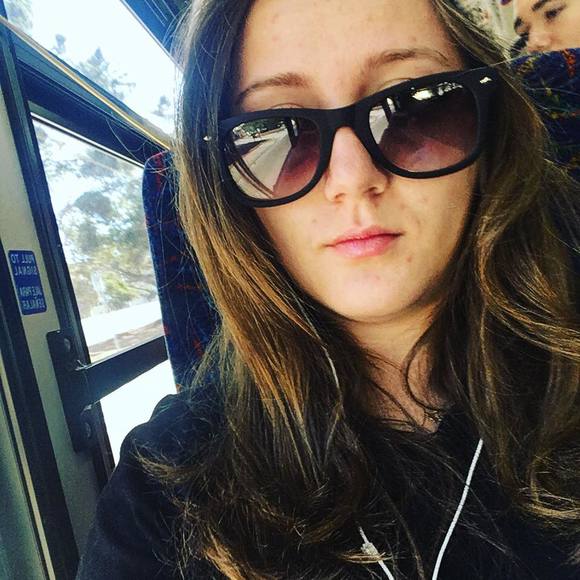 Meet your Posher, Erykah - Picture 1 of 1